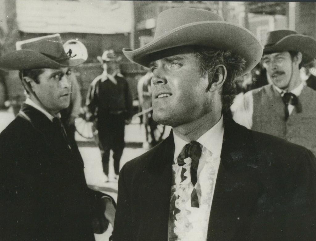 The Christmas Kid  Jeffrey Hunter  Fancy hat, tie, and shirt