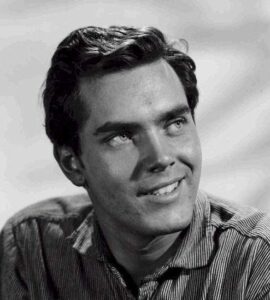 Jeffrey Hunter in Lure of the Wilderness